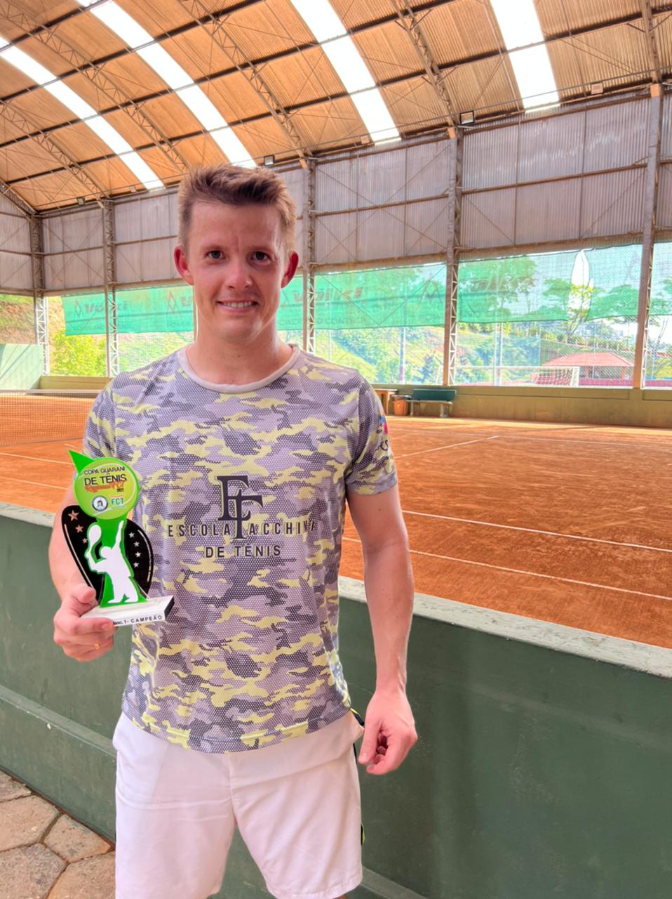 Atleta do Bandeirante é campeão em sua categoria na Copa Guarani de Tênis