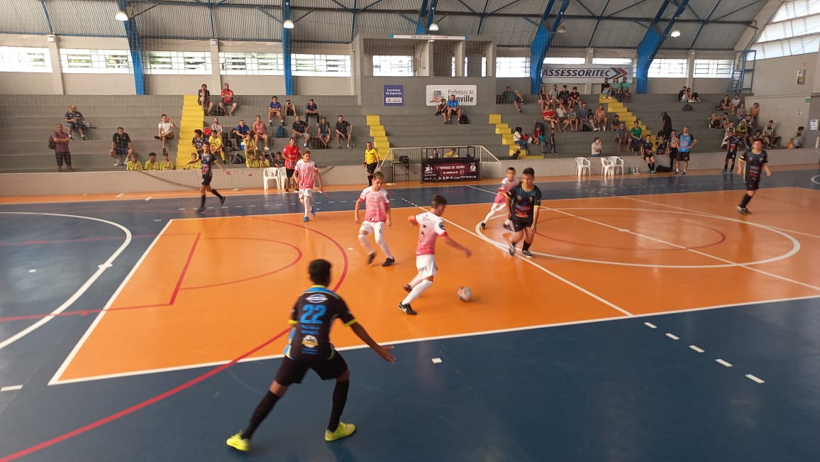 Fibra Fisio/Bandeirante conquista quarto lugar em torneio de futsal realizado em Joinville