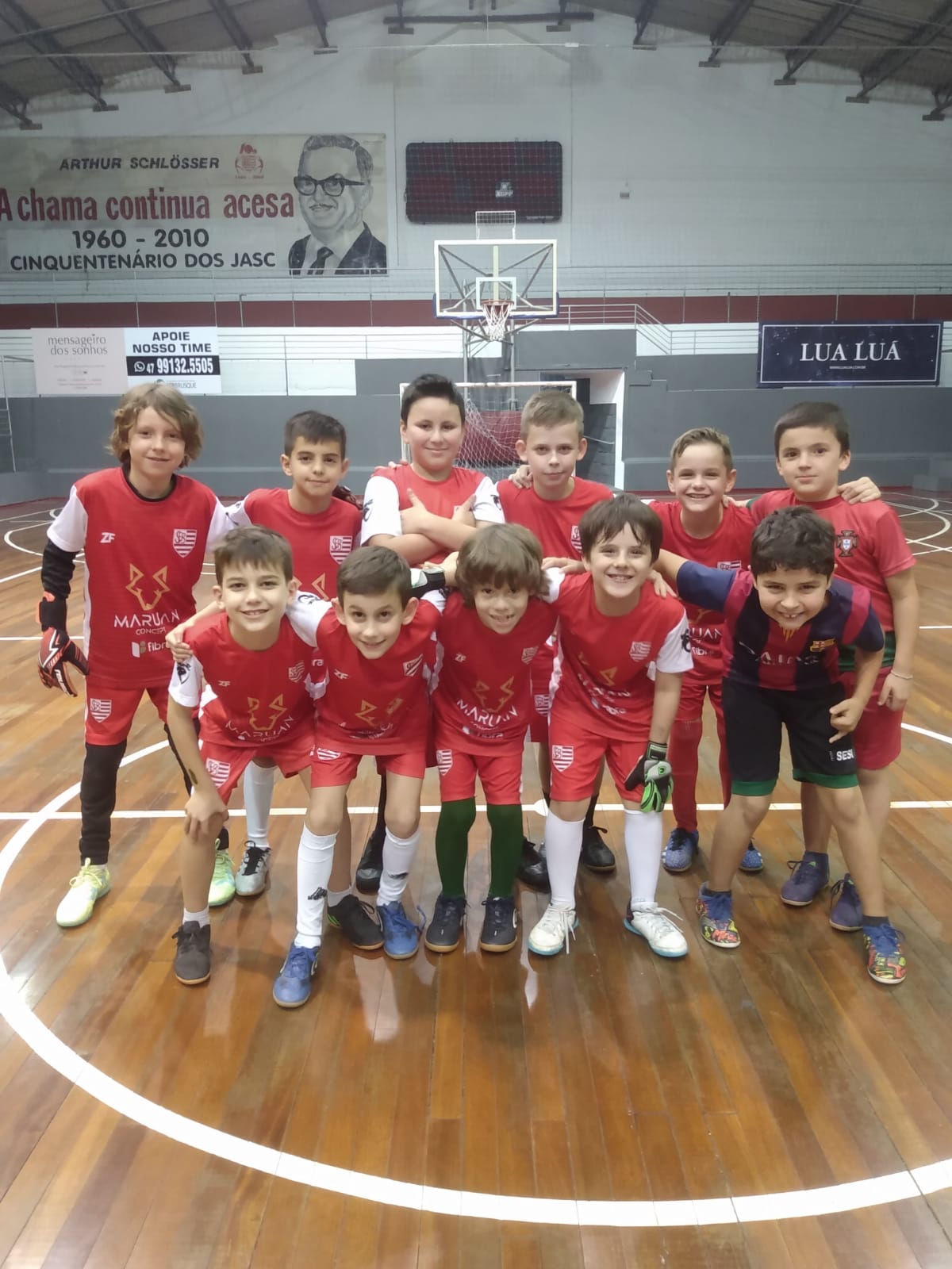 Escolinhas de Futsal, Tênis e Beach Tennis desenvolvem novos atletas no Bandeirante