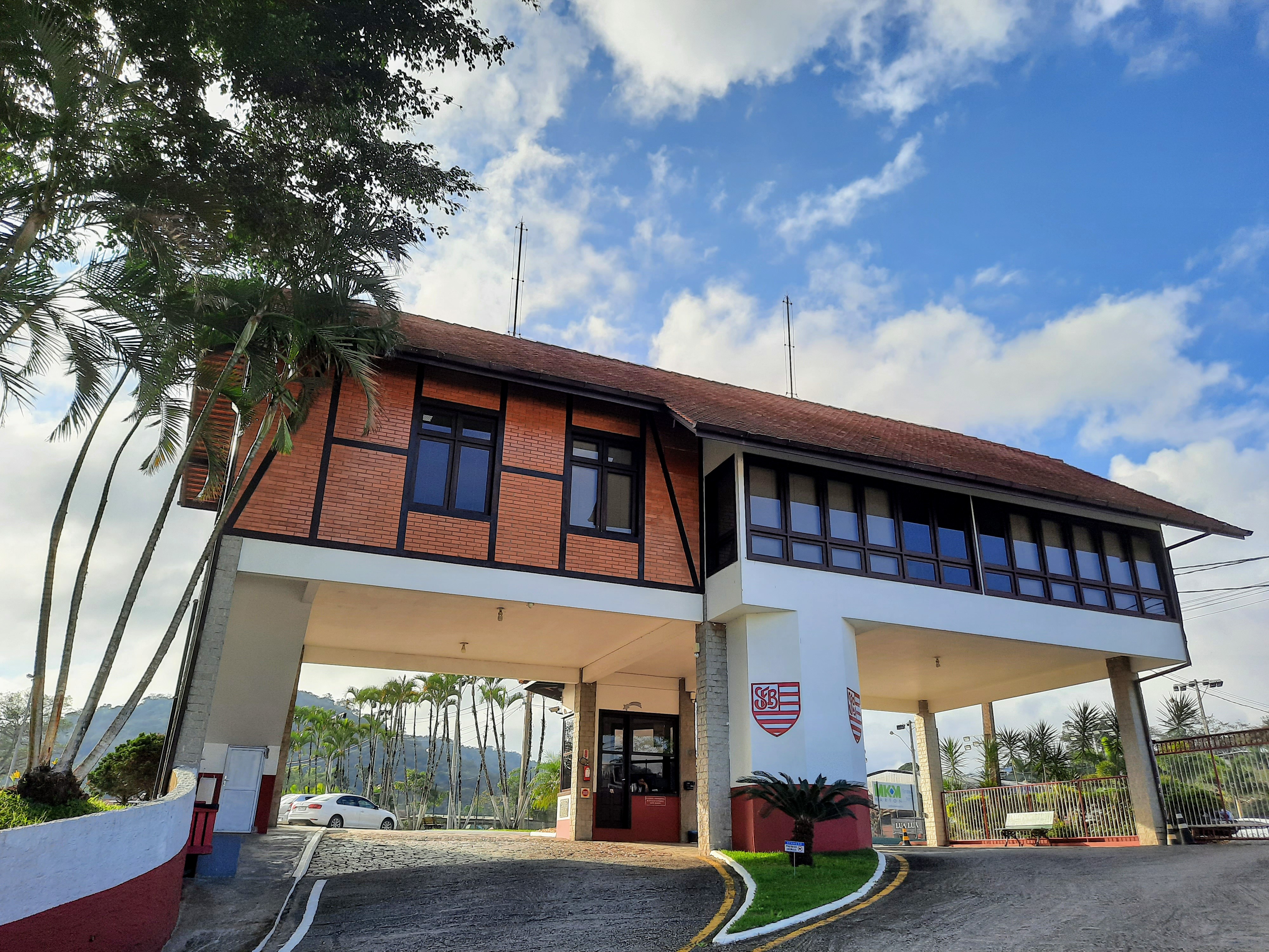   Covid:19: Bandeirante restringe atividades